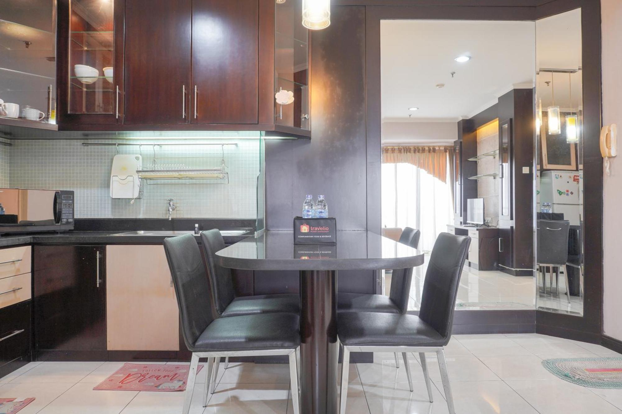 Cozy And Simply Look 2Br At 12Nd Floor Puri Garden Apartment By Travelio Jakarta Exterior foto